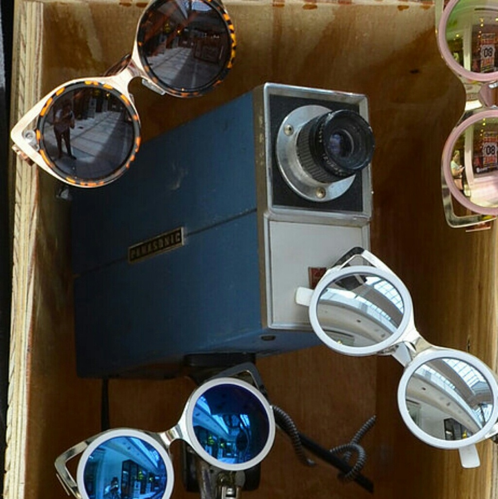 Sunglasses - Picture 4 of 4